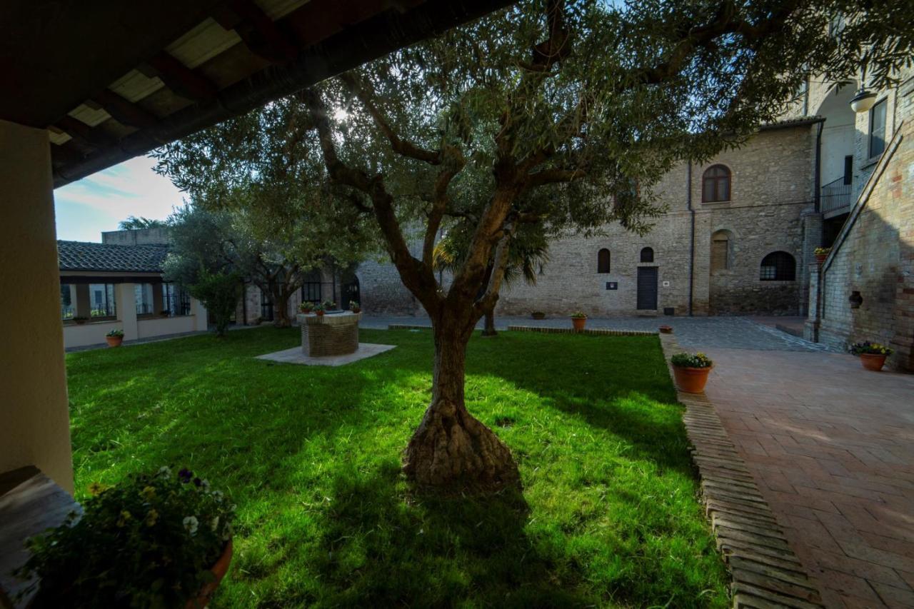 Il Monastero Di Bevagna住宿加早餐旅馆 外观 照片
