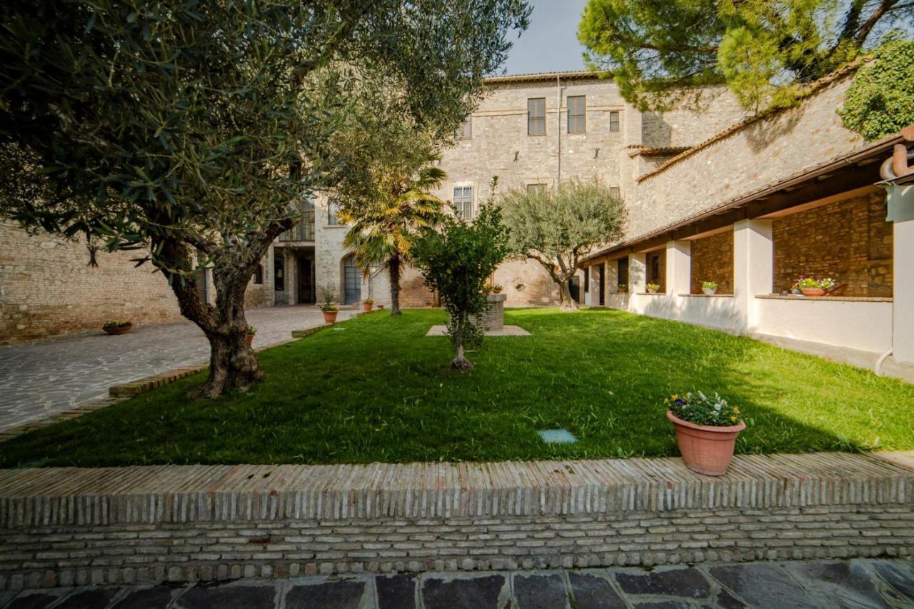 Il Monastero Di Bevagna住宿加早餐旅馆 外观 照片